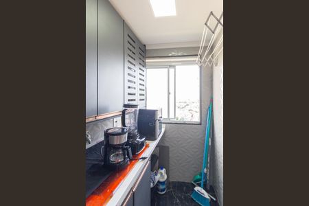 Apartamento para alugar com 44m², 2 quartos e sem vaga Apartamento para alugar com 44m², 2 quartos e sem vagaCozinha e área de serviço