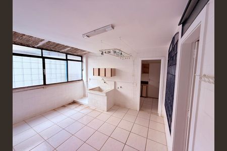 Apartamento para alugar com 160m², 4 quartos e 2 vagas