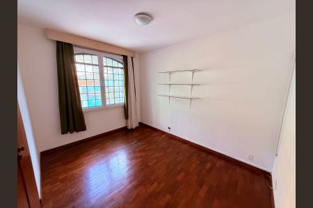 Apartamento para alugar com 160m², 4 quartos e 2 vagas