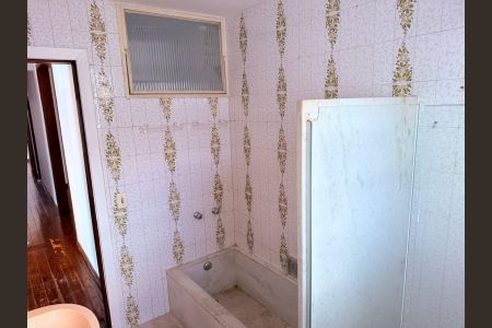 Apartamento para alugar com 160m², 4 quartos e 2 vagas