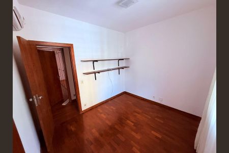 Apartamento para alugar com 160m², 4 quartos e 2 vagas