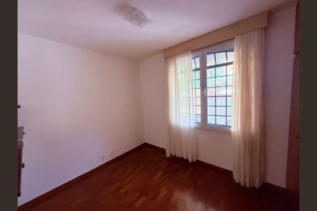 Apartamento para alugar com 160m², 4 quartos e 2 vagas