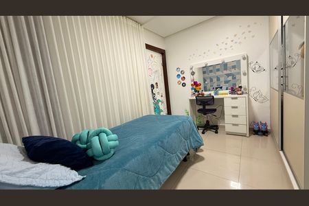 Casa à venda com 530m², 4 quartos e 2 vagasSuite 02