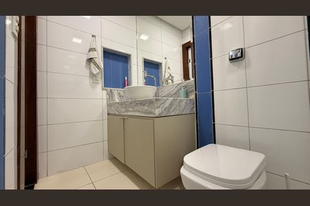 Casa à venda com 530m², 4 quartos e 2 vagasSuite 03 - banheiro