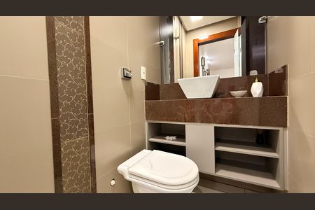 Casa à venda com 530m², 4 quartos e 2 vagasLavabo