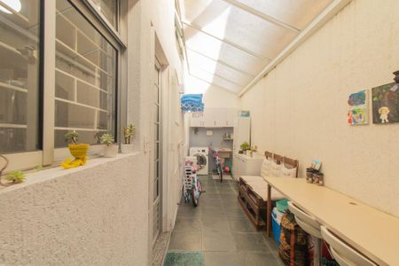 Casa de condomínio à venda com 70m², 3 quartos e 2 vagasÁrea de Serviço