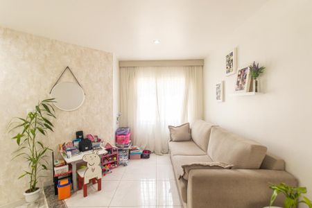 Casa de condomínio à venda com 70m², 3 quartos e 2 vagasSala