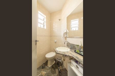 Casa de condomínio à venda com 70m², 3 quartos e 2 vagasLavabo