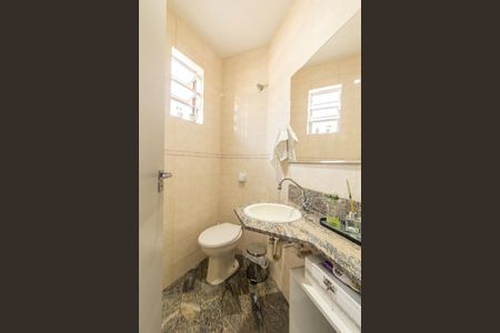 Casa de condomínio à venda com 70m², 3 quartos e 2 vagasLavabo