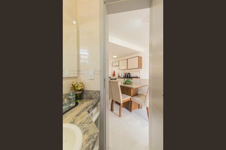 Casa de condomínio à venda com 70m², 3 quartos e 2 vagasLavabo