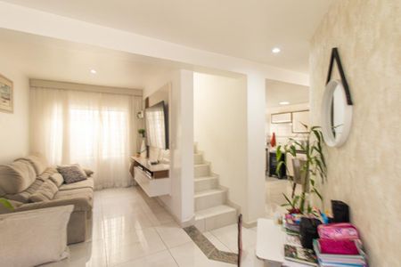 Sala de casa de condomínio à venda com 3 quartos, 70m² em Boqueirão, Curitiba