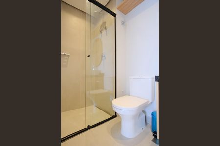 Banheiro de kitnet/studio para alugar com 1 quarto, 42m² em Vila Gomes Cardim, São Paulo