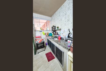 Casa à venda com 2 quartos, 175m² em Vaz Lobo, Rio de Janeiro