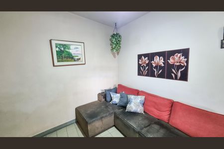 Casa à venda com 175m², 2 quartos e 1 vaga