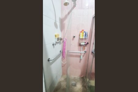 Casa à venda com 175m², 2 quartos e 1 vaga