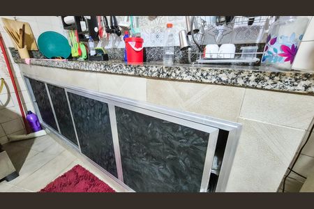 Casa à venda com 175m², 2 quartos e 1 vaga