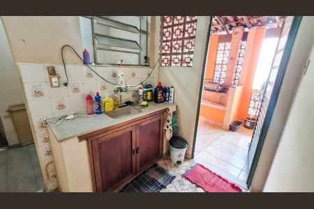 Casa à venda com 175m², 2 quartos e 1 vaga