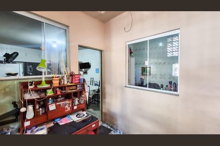 Casa à venda com 175m², 2 quartos e 1 vaga