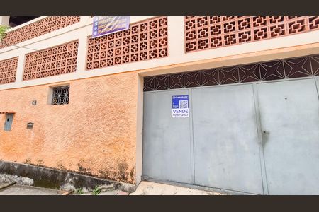 Casa à venda com 175m², 2 quartos e 1 vaga