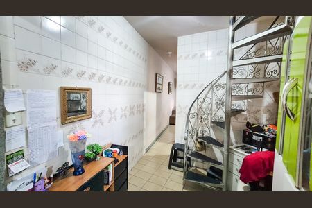 Casa à venda com 2 quartos, 175m² em Vaz Lobo, Rio de Janeiro
