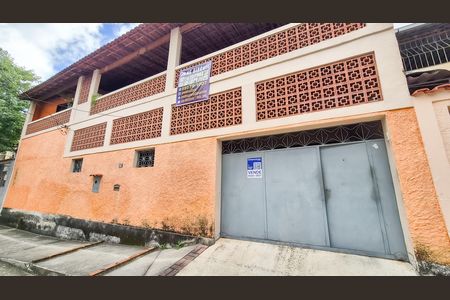 Casa à venda com 175m², 2 quartos e 1 vaga