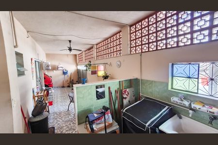 Casa à venda com 175m², 2 quartos e 1 vaga