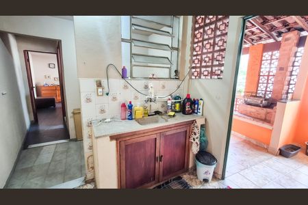 Casa à venda com 175m², 2 quartos e 1 vaga