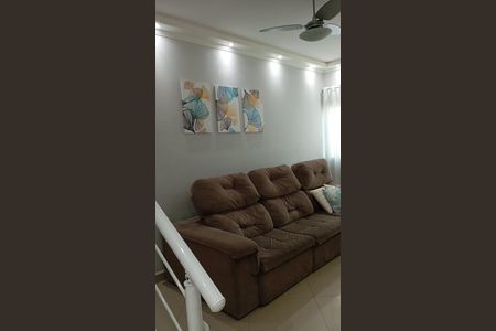 Casa à venda com 149m², 2 quartos e 4 vagas Casa à venda com 149m², 2 quartos e 4 vagasSala