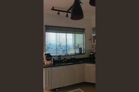 Casa à venda com 149m², 2 quartos e 4 vagas Casa à venda com 149m², 2 quartos e 4 vagasCozinha