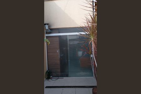 Casa à venda com 149m², 2 quartos e 4 vagas Casa à venda com 149m², 2 quartos e 4 vagasÁrea externa