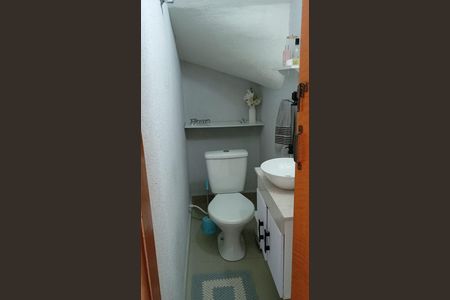 Casa à venda com 149m², 2 quartos e 4 vagas Casa à venda com 149m², 2 quartos e 4 vagasBanheiro