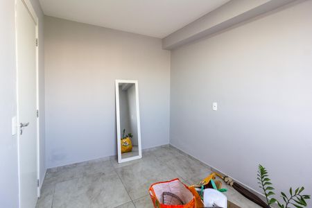 Quarto 1 de apartamento para alugar com 2 quartos, 40m² em Vila das Bandeiras, Guarulhos