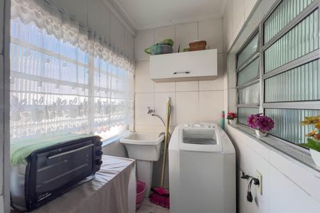 Apartamento à venda com 62m², 2 quartos e sem vaga Apartamento à venda com 62m², 2 quartos e sem vagaCozinha e área de serviço