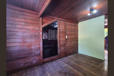 Casa para alugar com 940m², 4 quartos e 5 vagas Casa para alugar com 940m², 4 quartos e 5 vagasSuíte 3