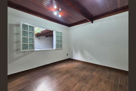 Casa para alugar com 940m², 4 quartos e 5 vagas Casa para alugar com 940m², 4 quartos e 5 vagasSuíte
