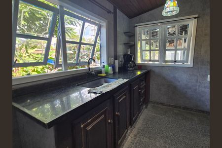 Casa para alugar com 940m², 4 quartos e 5 vagas Casa para alugar com 940m², 4 quartos e 5 vagasCozinha