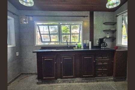 Casa para alugar com 940m², 4 quartos e 5 vagas Casa para alugar com 940m², 4 quartos e 5 vagasCozinha
