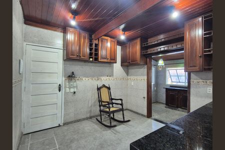 Casa para alugar com 940m², 4 quartos e 5 vagas Casa para alugar com 940m², 4 quartos e 5 vagasCozinha