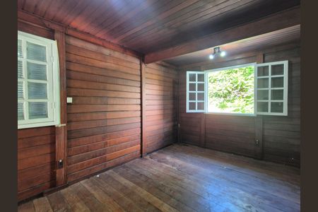 Casa para alugar com 940m², 4 quartos e 5 vagas Casa para alugar com 940m², 4 quartos e 5 vagasSuíte 3