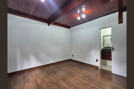 Casa para alugar com 940m², 4 quartos e 5 vagas Casa para alugar com 940m², 4 quartos e 5 vagasSuíte