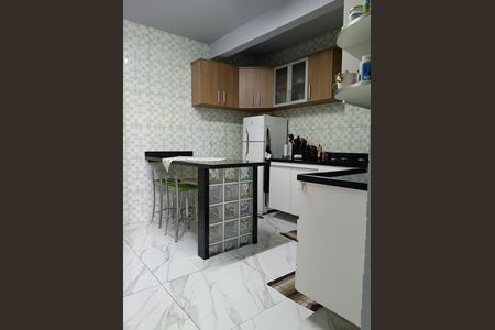 Cozinha de casa à venda com 2 quartos, 157m² em Vila Yolanda, Osasco