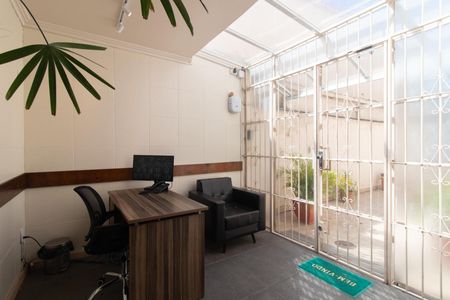 Apartamento para alugar com 24m², 1 quarto e 1 vaga Apartamento para alugar com 24m², 1 quarto e 1 vagaHall