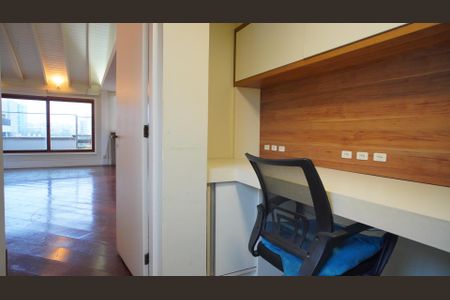 Apartamento à venda com 265m², 3 quartos e 2 vagasEscritório 