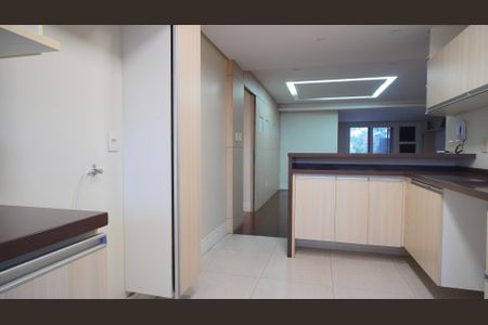 Apartamento à venda com 265m², 3 quartos e 2 vagasCozinha e sala 