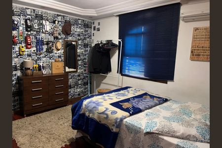 Casa para alugar com 368m², 4 quartos e 3 vagasQuarto 