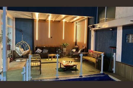 Casa para alugar com 368m², 4 quartos e 3 vagasSala