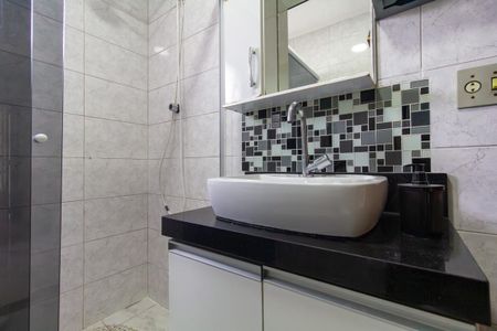Apartamento para alugar com 55m², 2 quartos e 1 vaga Apartamento para alugar com 55m², 2 quartos e 1 vagaBanheiro