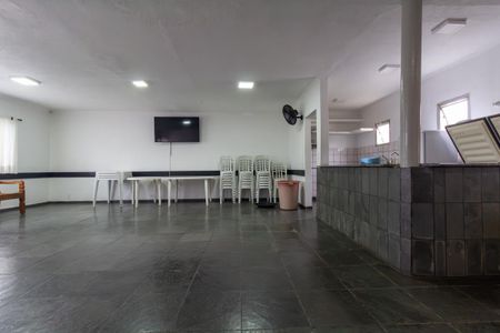 Apartamento para alugar com 55m², 2 quartos e 1 vaga Apartamento para alugar com 55m², 2 quartos e 1 vagaÁrea comum - Salão de festas