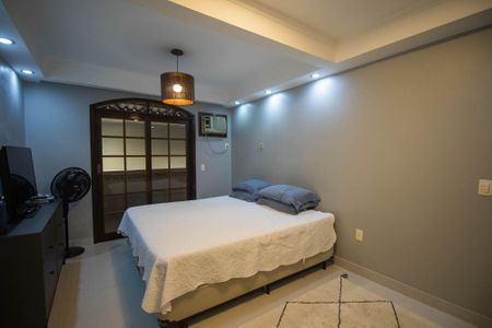 Casa para alugar com 225m², 2 quartos e 2 vagas Casa para alugar com 225m², 2 quartos e 2 vagasSuíte 1
