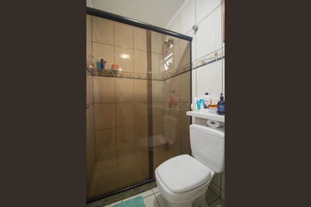 Casa para alugar com 225m², 2 quartos e 2 vagas Casa para alugar com 225m², 2 quartos e 2 vagasBanheiro da Suíte 1